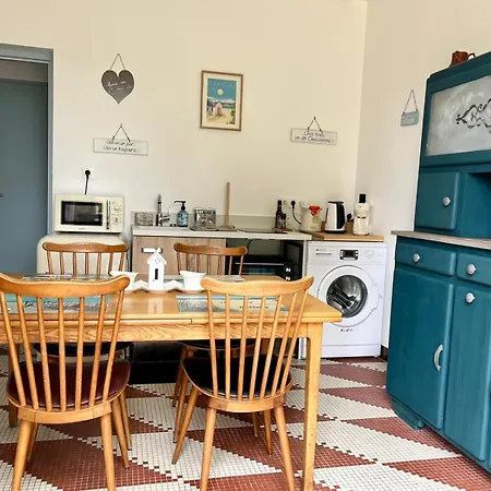 Avec Jardin Et Proche Centre-ville Et Holiday home