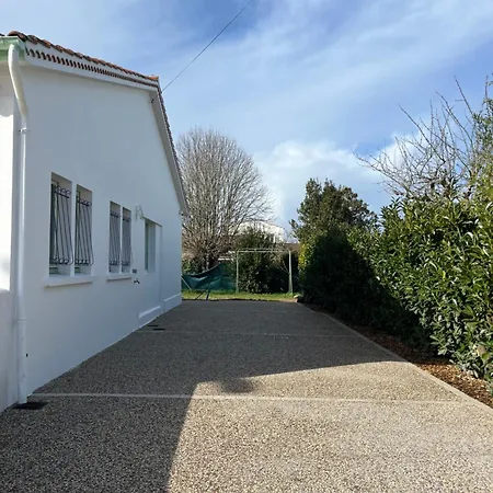 Holiday home Avec Jardin Et Proche Centre-ville Et