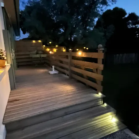 Avec Jardin Et Proche Centre-ville Et Holiday home *
